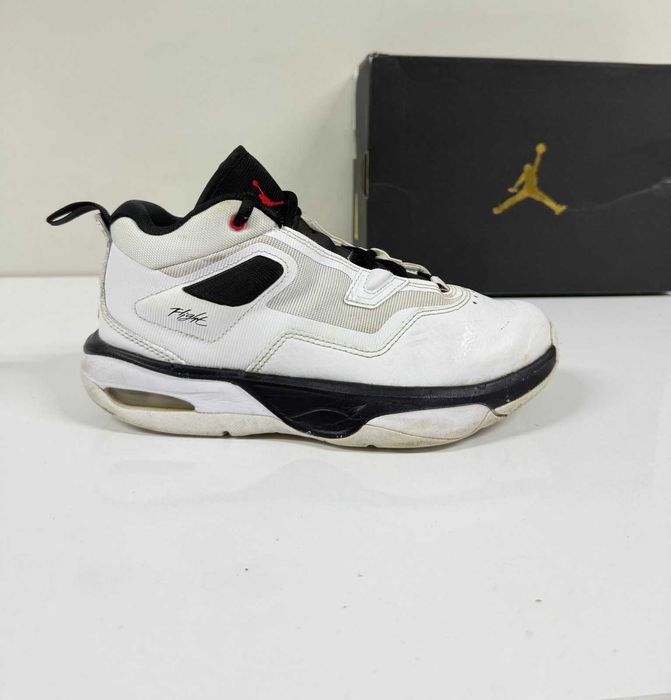 Nike Jordan Stay Loyal 3