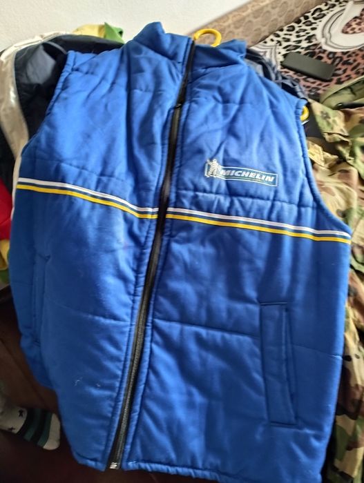Vând geacă și vestă michelin