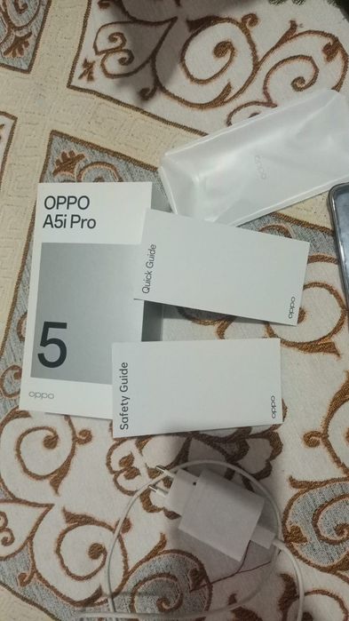 Смартфон оппо А5 і про