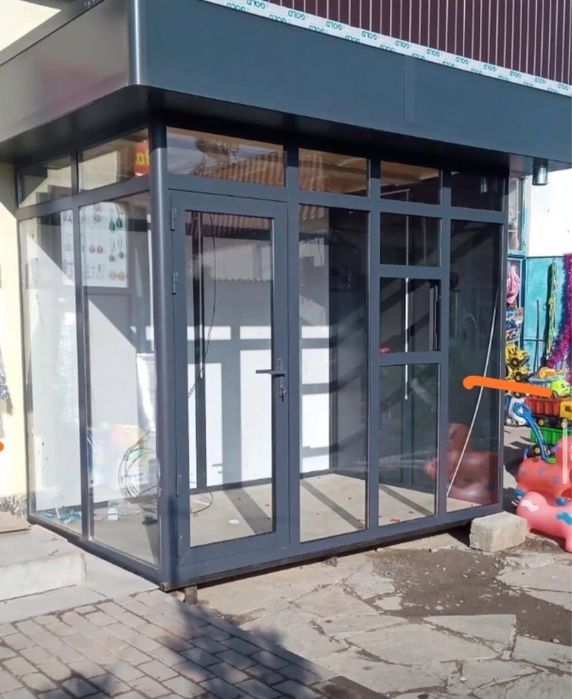 Окна двери и витражи