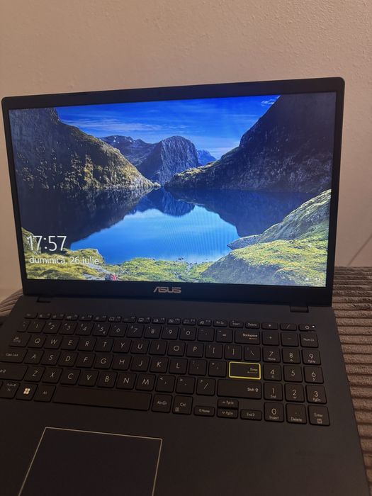 Laptop ASUS Vivobook Go 15 R522KAB-BR1056, Intel Celeron N4020 pana la 2.8GHz, 15.6" HD, 8GB, SSD 512GB, Intel UHD Graphics 600, Free DOS, negru