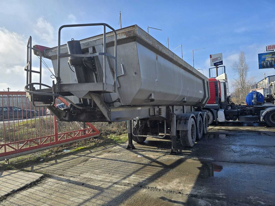 Semiremorcă basculantă Schwarzmüller SK