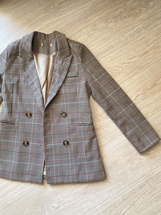 Пиджак в клетку женский