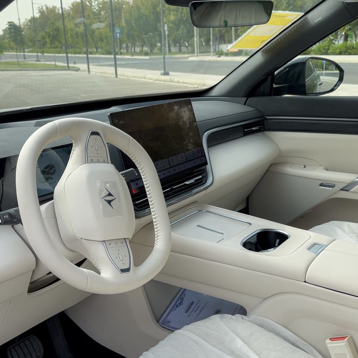 Dongfeng eπ 008 210 Ultra restayling 2026