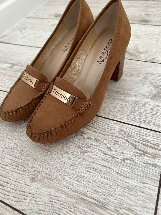 Продаю новые туфли