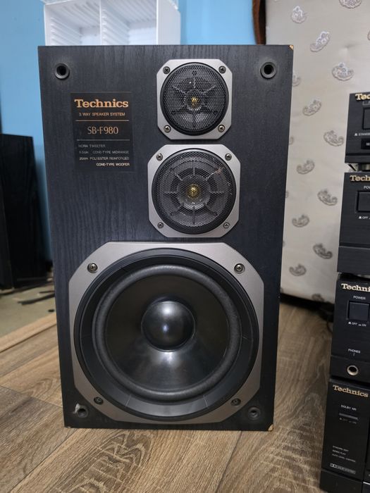 Vând linie/ sistem Technics cu boxe