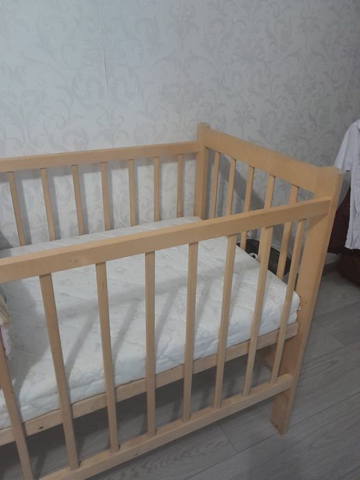 Кроватка детская