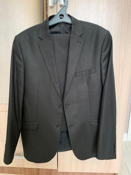 Мужская одежда (костюм и пиджак)