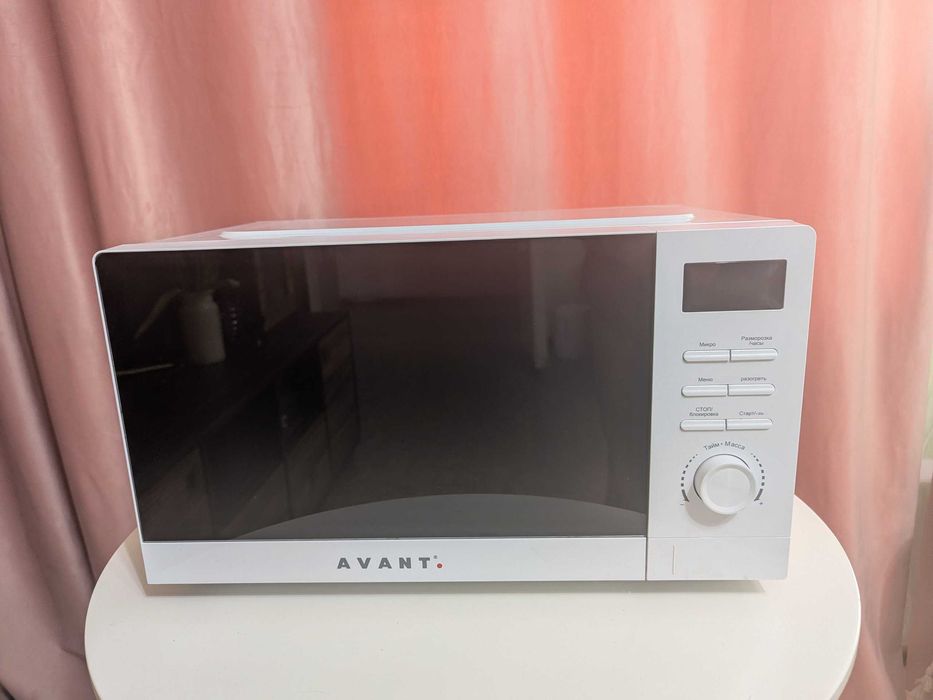 Продам микроволновую печь Avant