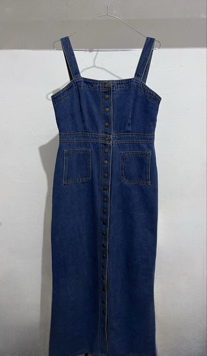 Джинсовый длинный сарафан