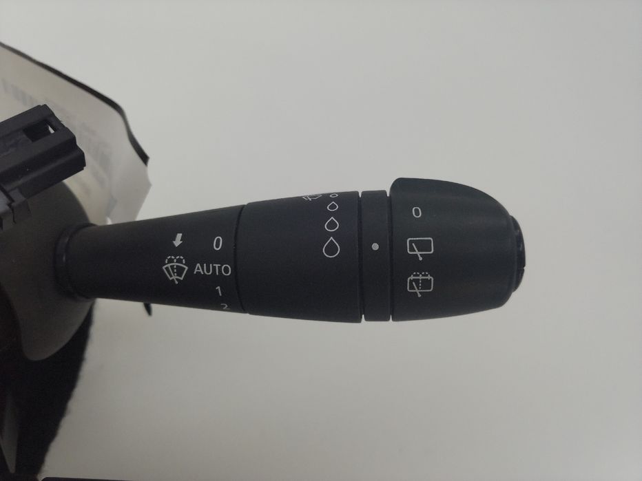 Maneta stergatoare Renault Captur 2015 8201168016
