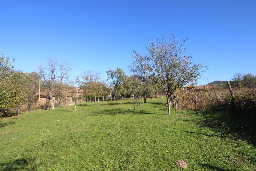 Продава се Къща в с. Крушуна, Област Ловеч - 128 кв.м за 319 €/кв.м - Снимка #2