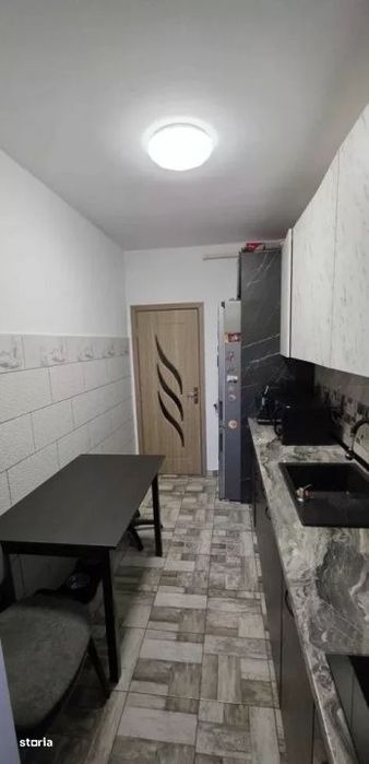 Apartament 2 camere , bloc cu lift, parcare ,zona BMW