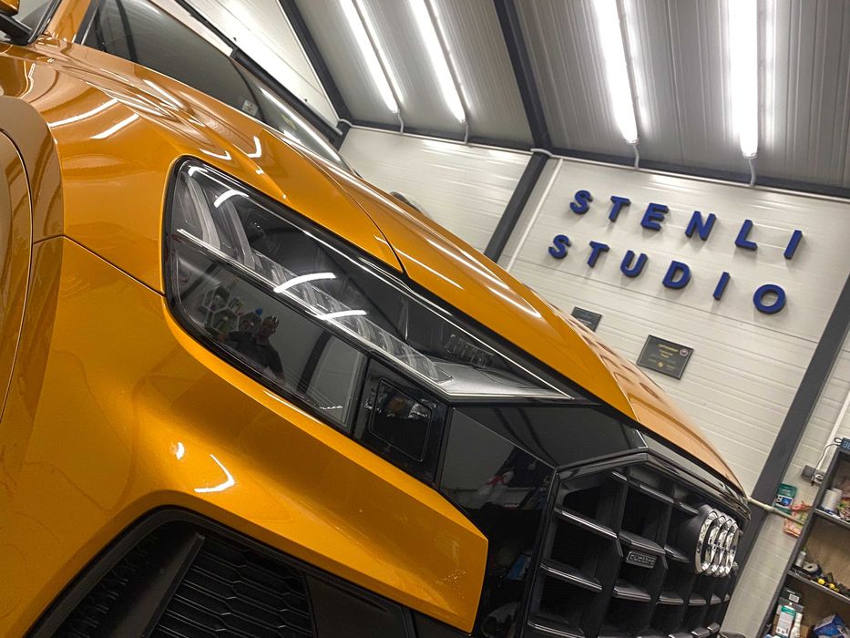 Поставяне на фолио на фарове интериор и екстериор