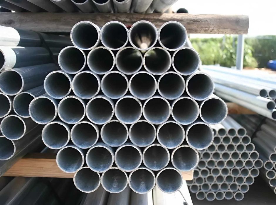 Трубы оцинкованные 15-159 мм / горячая и холодная оцинковка