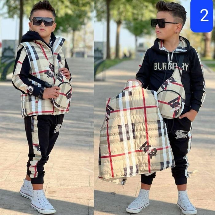 Compleu fetițe și baieti