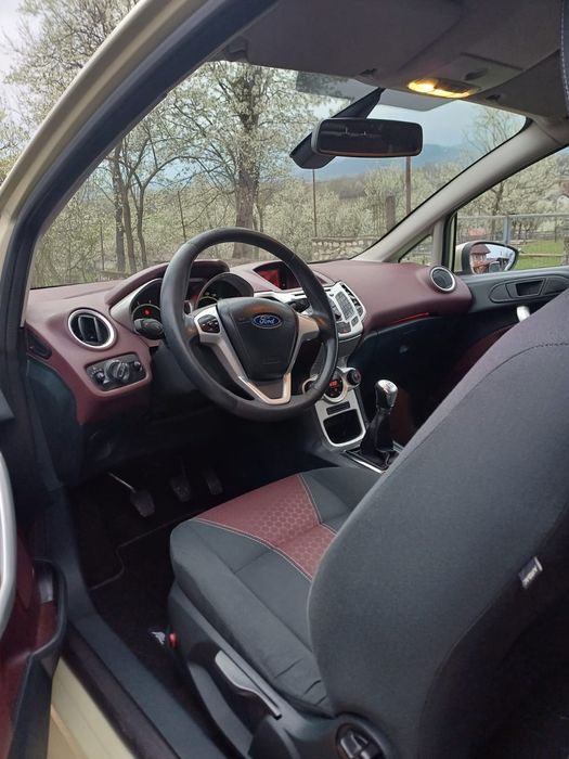 FORD Fiesta 2010 — imagine 5