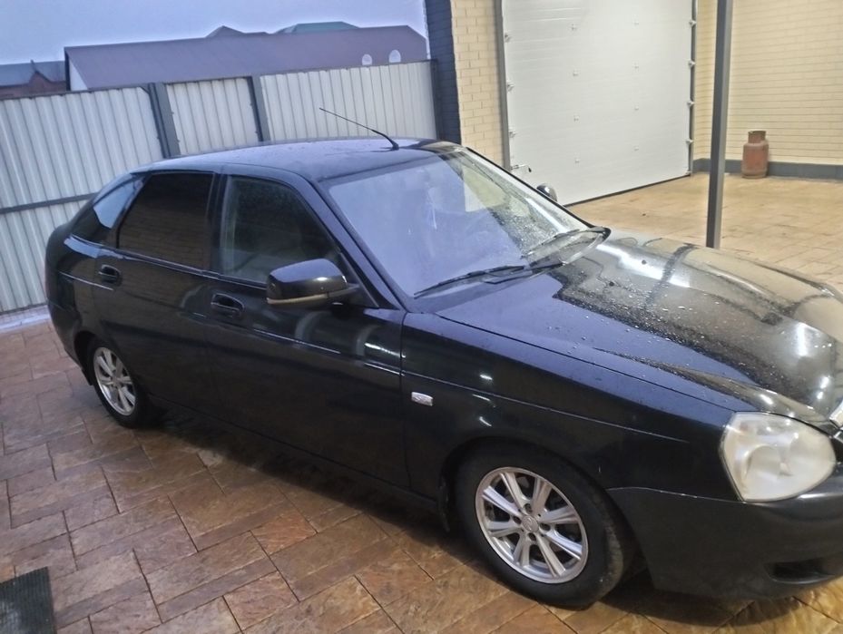 Продам Приору 1 2013 г.в.