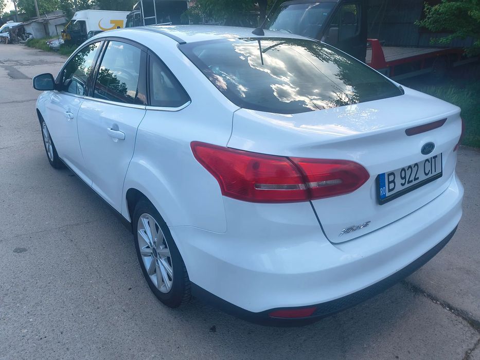 Ford Focus Vand Ford Focus Sedan, 1.5 diesel, 120cp Titanium