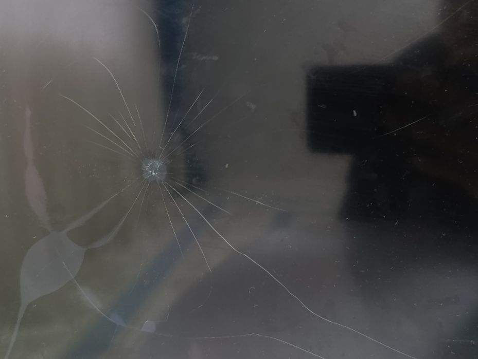 Телевизор на запчасть