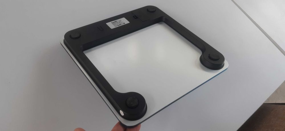 Tarozi odamni o'lchaydigan