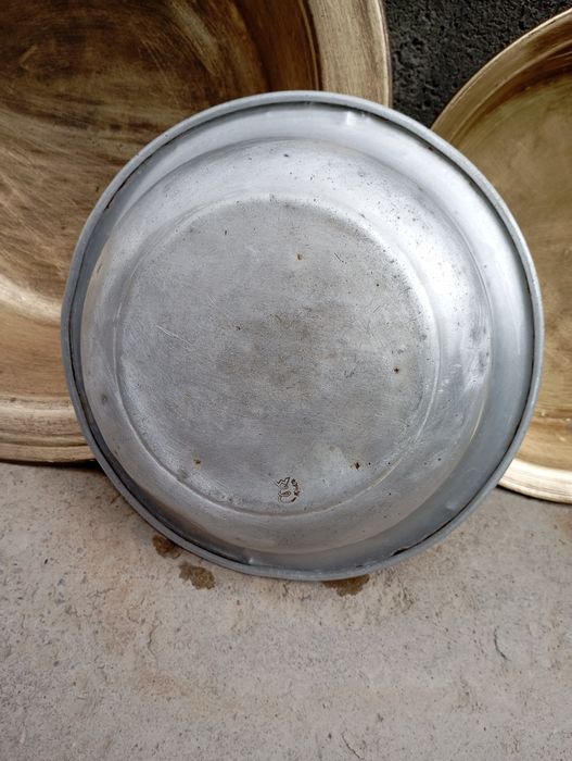 Продам срочно всё в месте все отлично хорошие тазики дырки мырки нету