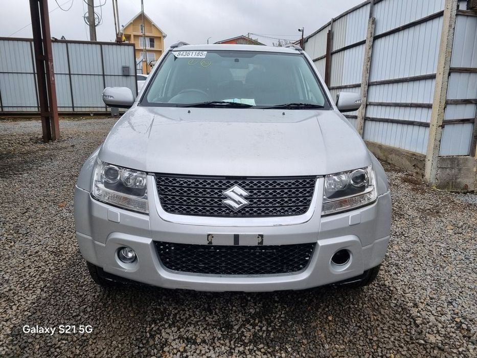 Bara fata Suzuki Grand Vitara 2006 - 2012 Silky Silver Z2S (1415) model cu spalatoare far