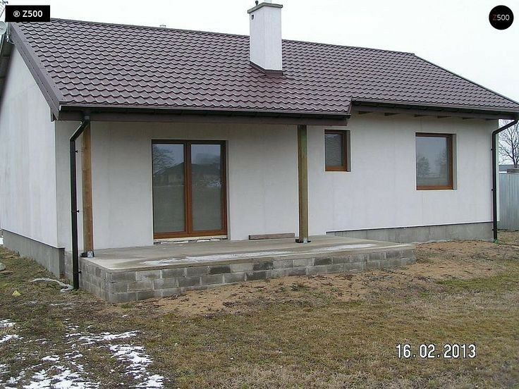 Vand case pe structura metalică