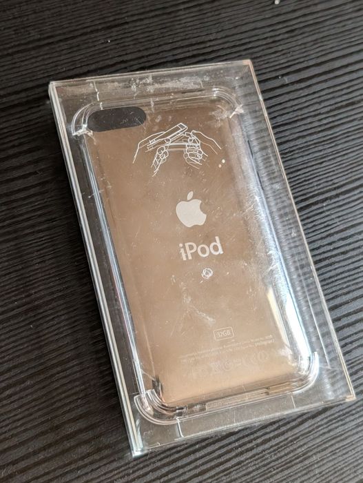 Ipod touch 32gb plus incarcator mp3 player