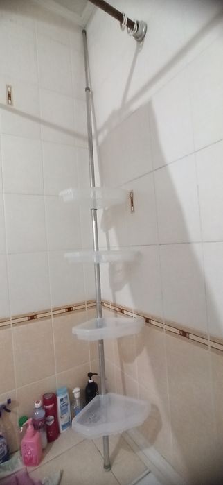 Полочка угловая для ванной