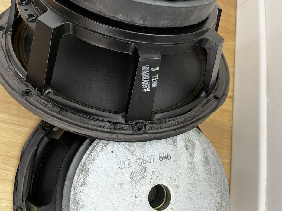 Vand 2 difuzoare Electro- Voice