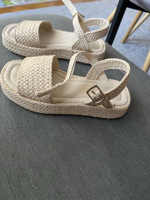 Сандали.  Zara.
