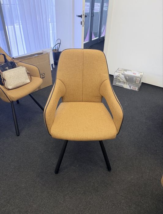 Scaun Mobexpert.Disponibil-6 bucati.