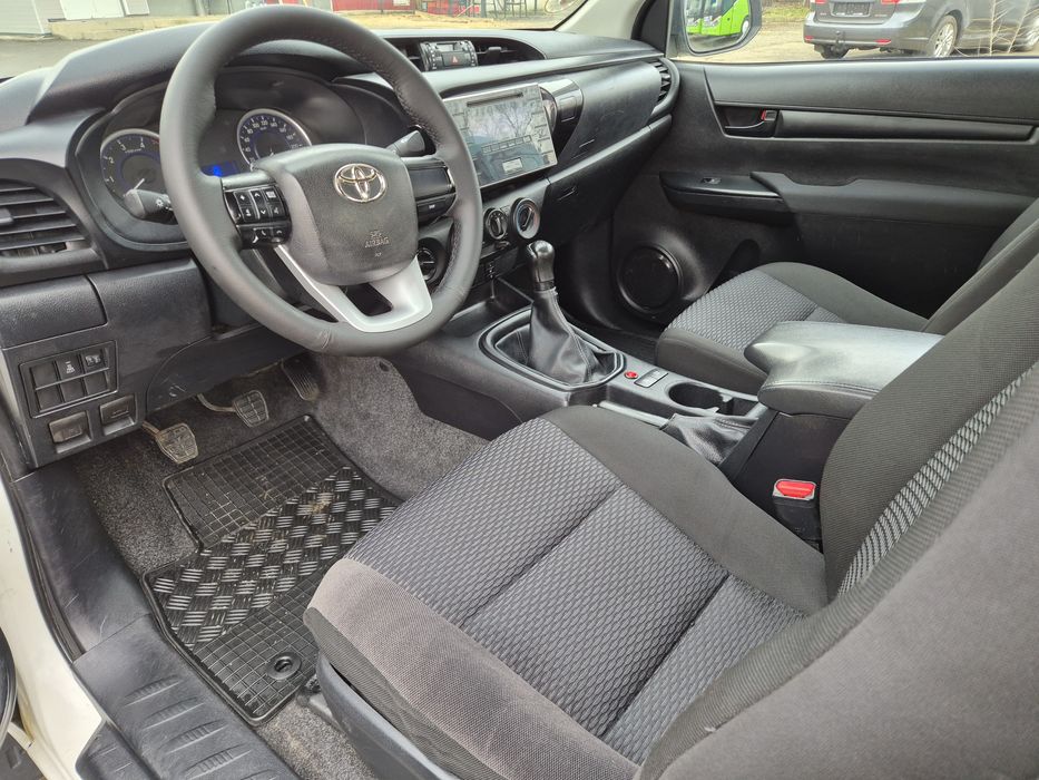 Toyota Hilux 2.4 Diesel 4x4 Aer Cond. Bena Lunga