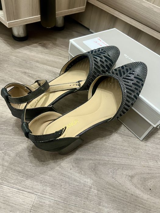 2 Туфли новые по 2000