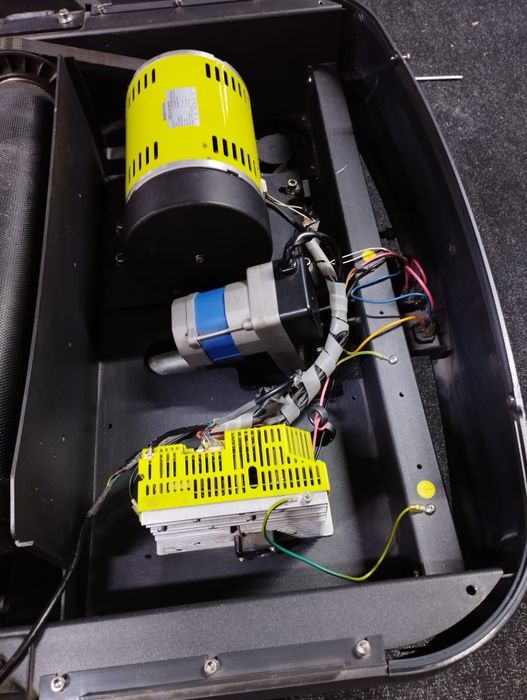 Профессиональная беговая дорожка