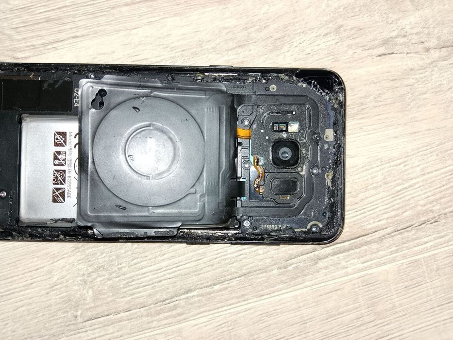 Самсунг с8+ срочна