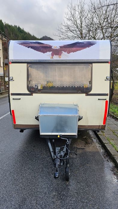 Каравана с външна тента