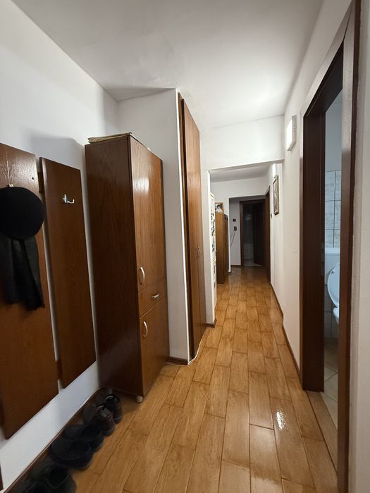 Proprietar Apartament cu 3 Camere Aradului