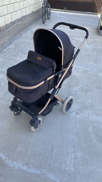 Детская коляска.