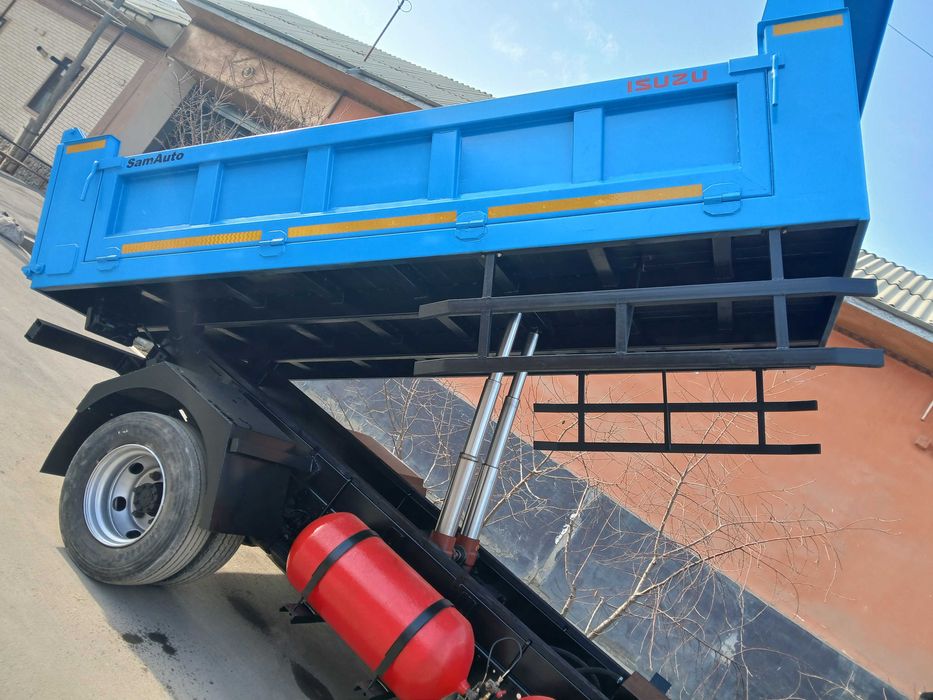 Isuzi sotiladi 2011 yili zavodskoy avtobusmas