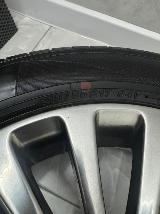 Комплект дисков с шинами