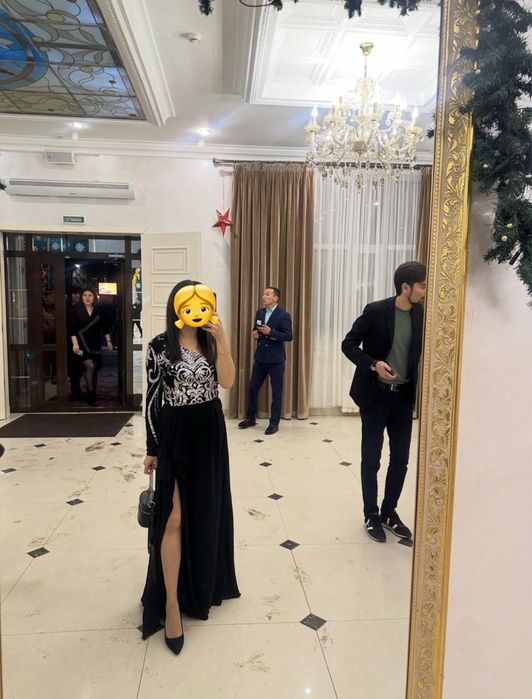 Нарядное платье для стильных девушек