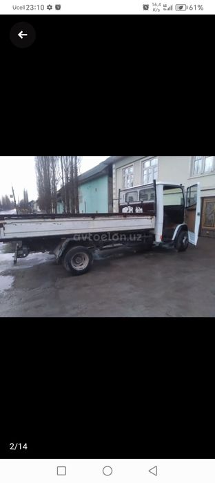 Mercedes-benz model 709D