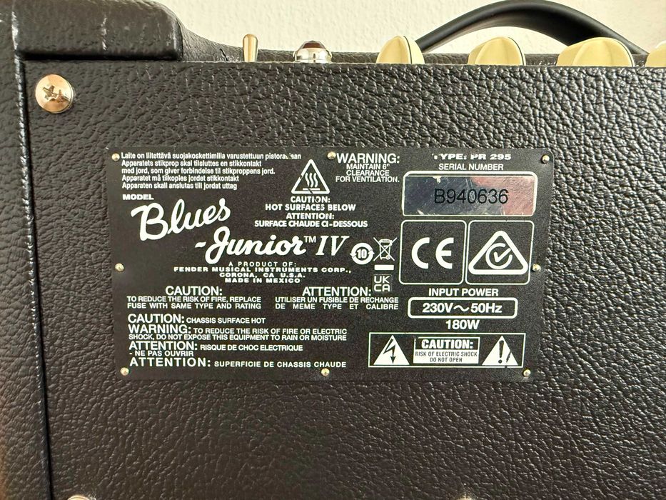 Amplificator chitara Fender Blues Jr IV