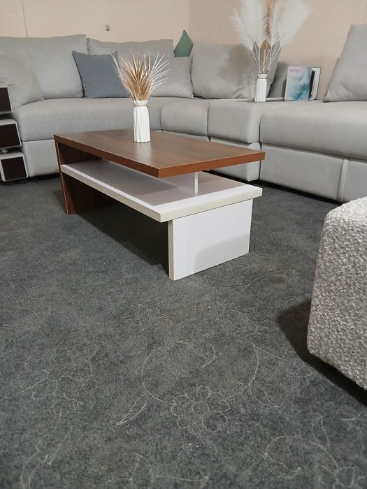 Журнальный столик