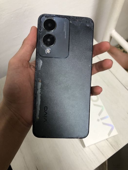 Продам/обмен Vivo Y17s
