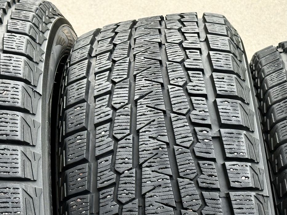 265|60 R18. Yokohama IceGuard G075.
