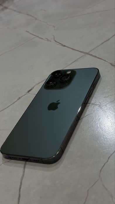 Продам Iphone 13 pro