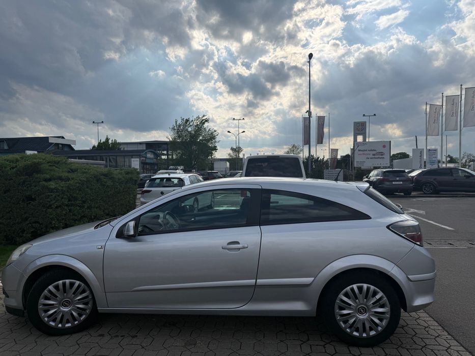 Vând Opel Astra GTC Oradea